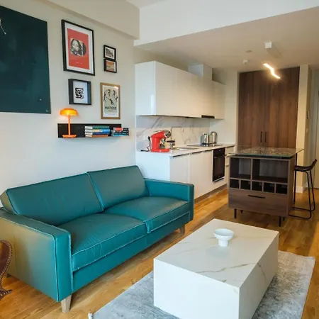 דירה Boutique & Design Navis סקופיה