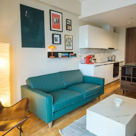 Diamond Boutique 1Br Apartment - City Center & Free Parking *