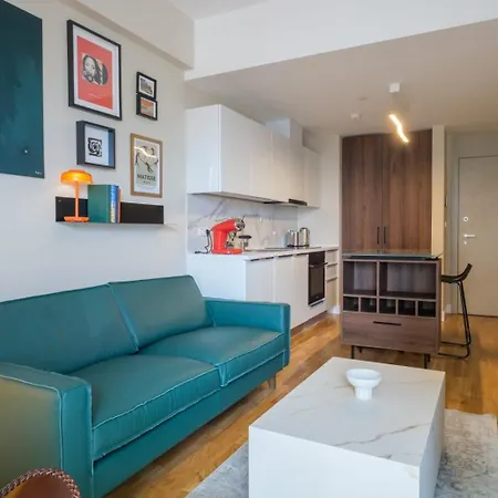Diamond Boutique 1Br Apartment - City Center & Free Parking * סקופיה